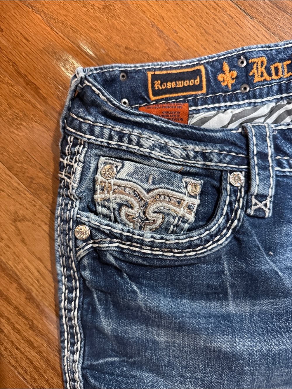 Jeans Subcategory Prediction - Picture 3 of 5